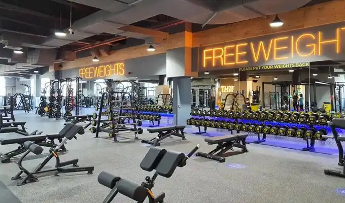 AXIS branch at Khalidiyah Mall, Abu Dhabi